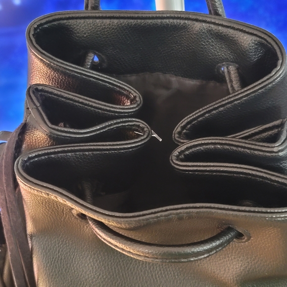 ❗️ VICTORIA SECRET Black Fringe Leather Backpack  ❗️ - Picture 2 of 12